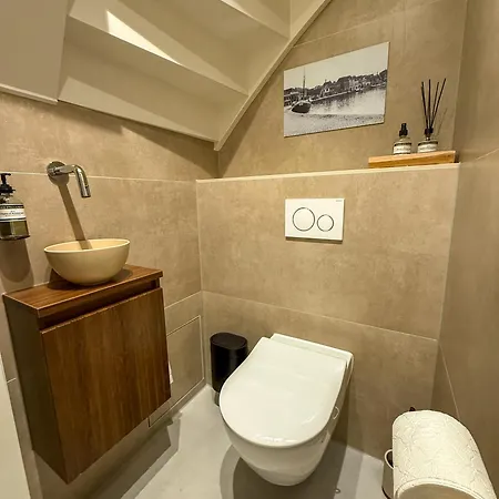 Bed & Breakfast De Amsterdamse Poort 3*